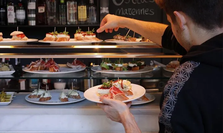 Tapas like a local Private Tour in Barcelona