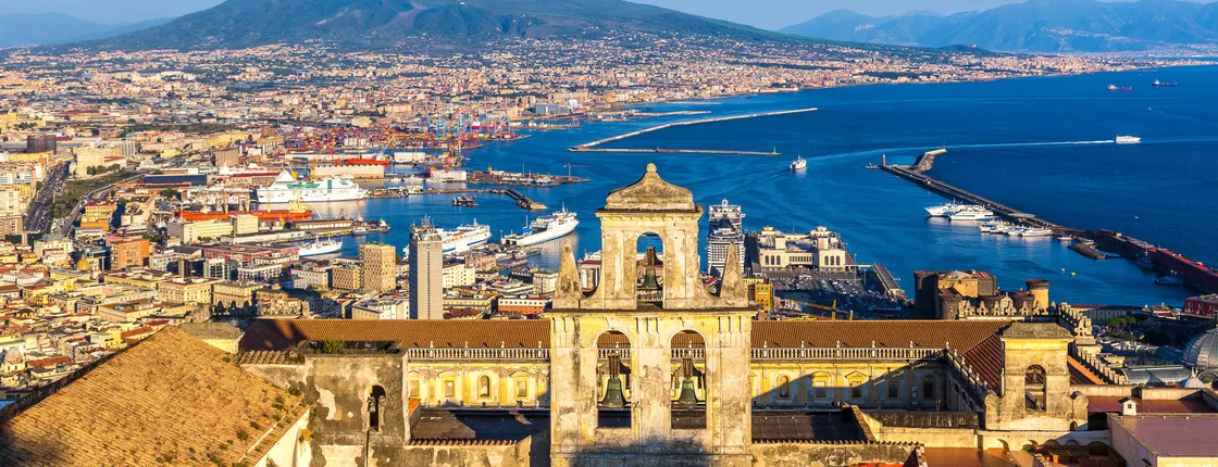 Full-day private walking tour of Naples