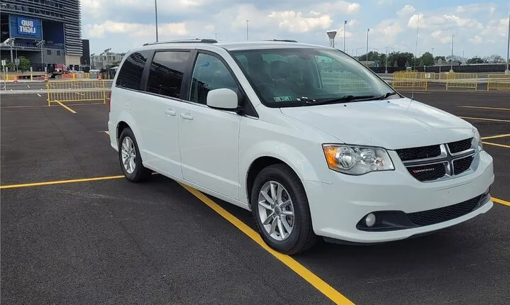 Manhattan Cruise Terminal to LGA Airport XL Mini Van