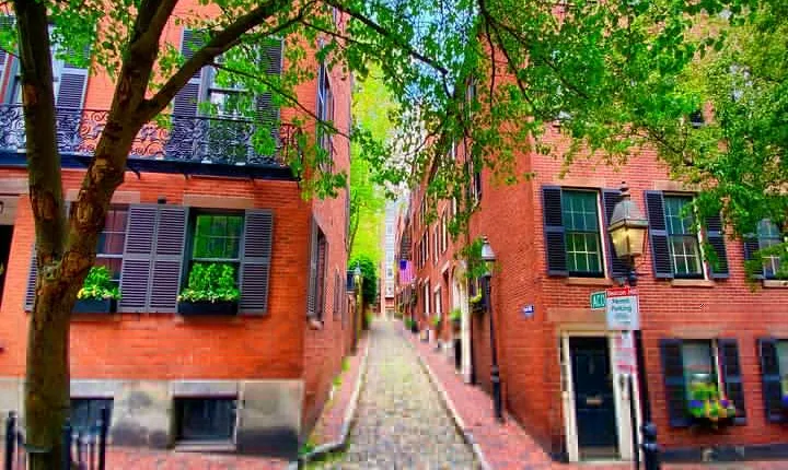 Beacon Hill + Back Bay History + Photo Walking Tour(SMALL Group)