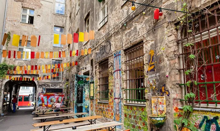 Berlin: Old Town Highlights Private Walking Tour