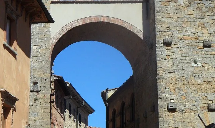 Volterra Old Town Private Walking Tour