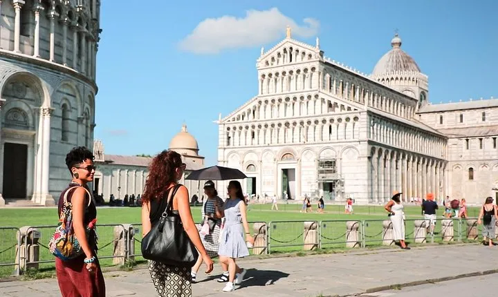 Siena San Gimignano Pisa Escorted Transport and Optional Lunch
