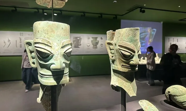 Chengdu: Sanxingdui Museum Ticket with optional Car & Guide