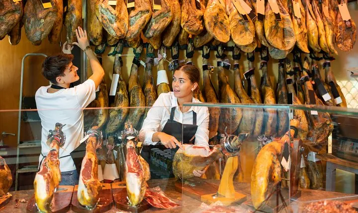 Seville Food Tour: Tapas, Drinks and Delights with a Local
