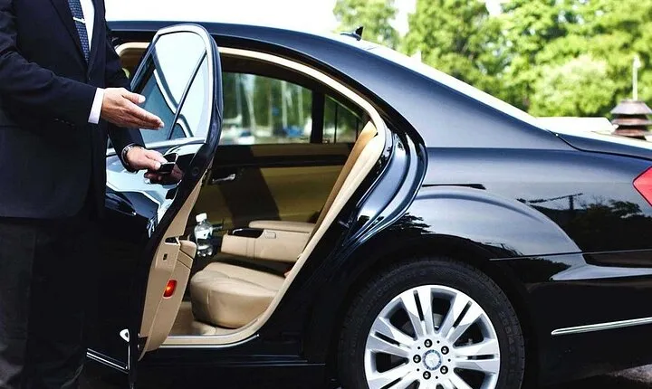 Private Transfer from Luxor Airport to Luxor Hotels or Cruise
