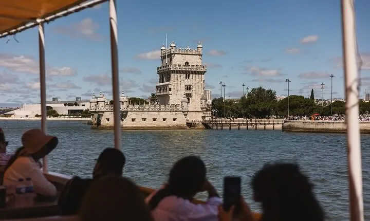 Lisbon Yellow Boat River Hop-On Hop-Off Tour