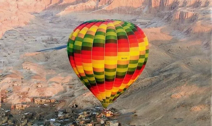 Sunrise Hot Air Balloon Journey Across Luxor
