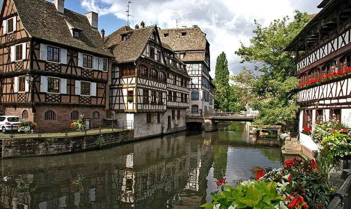 Touristic highlights of Strasbourg a Private half day tour with a local