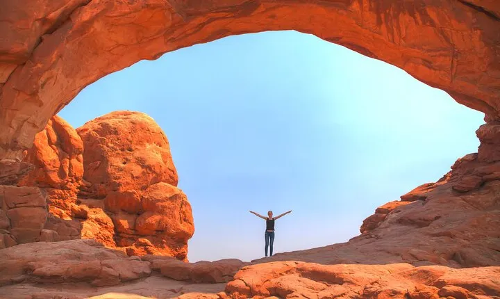 Arches National Park Hike Challenge: Tackle Devils Garden 7m Loop