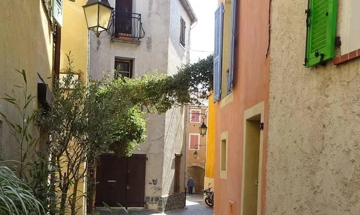 Cannes Antibes in Private Tour