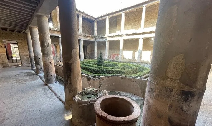 Half Day Guided Tour to Pompeii Ruins from Amalfi Coast