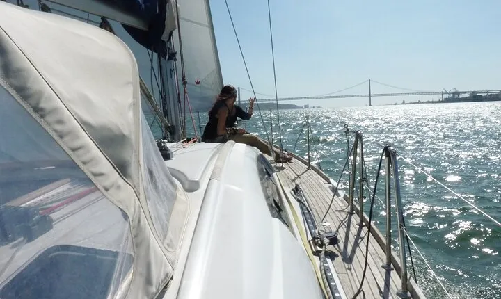 Small-Group Sailing Tour on the Tagus River from Lisbon