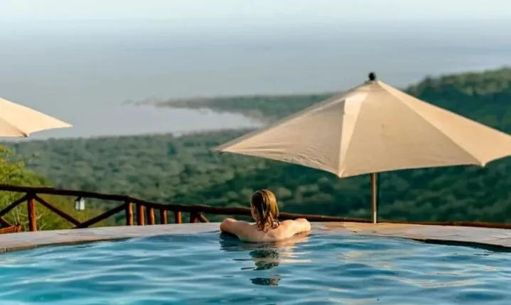 2 Day Ngorongoro & Lake Manyara Romantic Safari