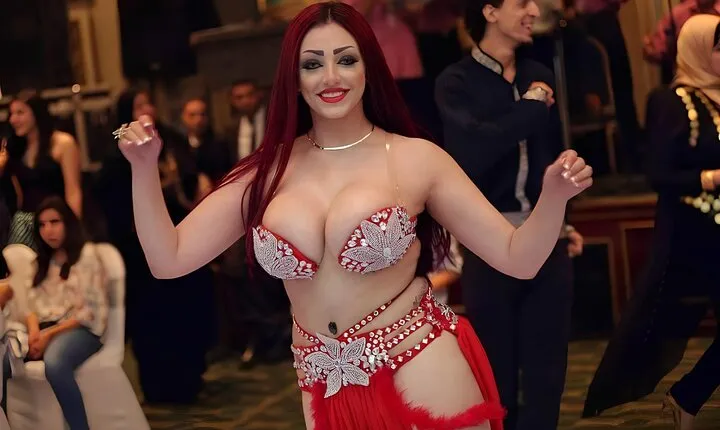 Nile Dinner Cruise on Nile Maxim the Most Luxurious Cruising Restaurant in Cairo