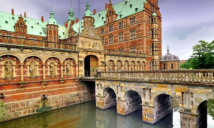 Private Tour: Highlights of Copenhagen and North Zealand