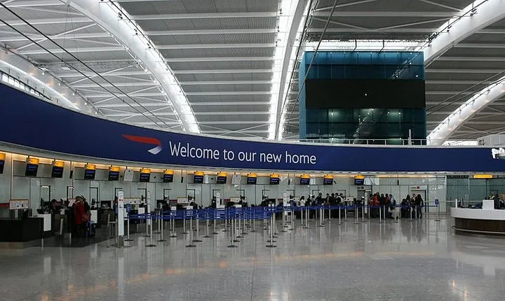 Heathrow Airport Private Transfers to/from London (Postcode W1 to W7)