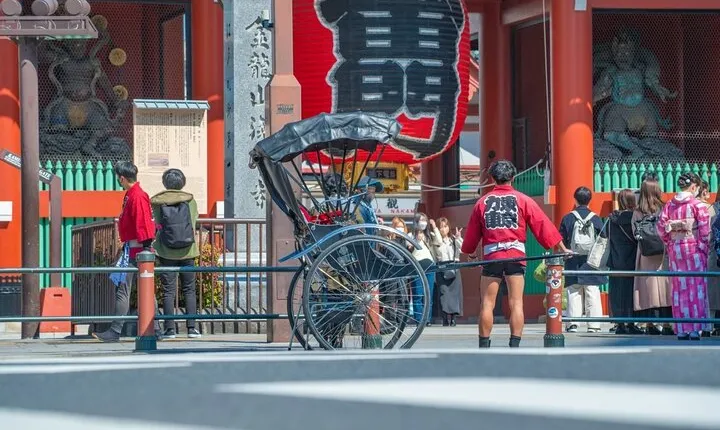 [30 minutes] Rickshaw tour around Asakusa [History, sightseeing, Tokyo Skytree]