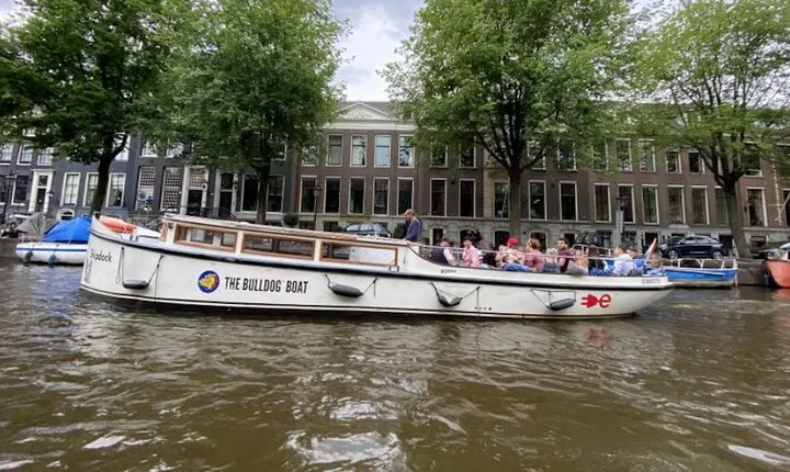 Amsterdam: The Bulldog Boat Smoke Cruise