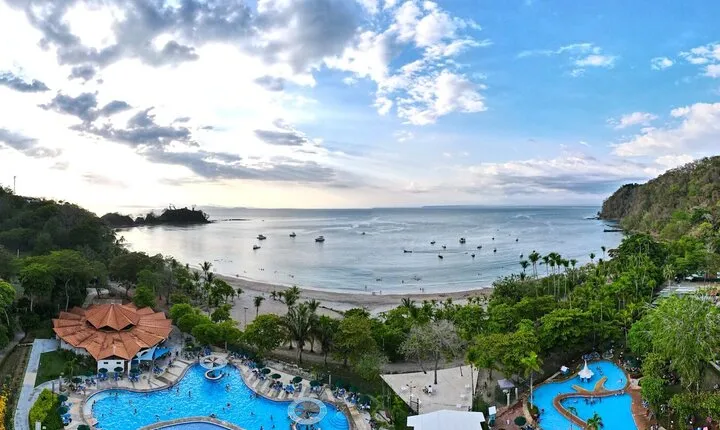 Punta Leona Beach Day