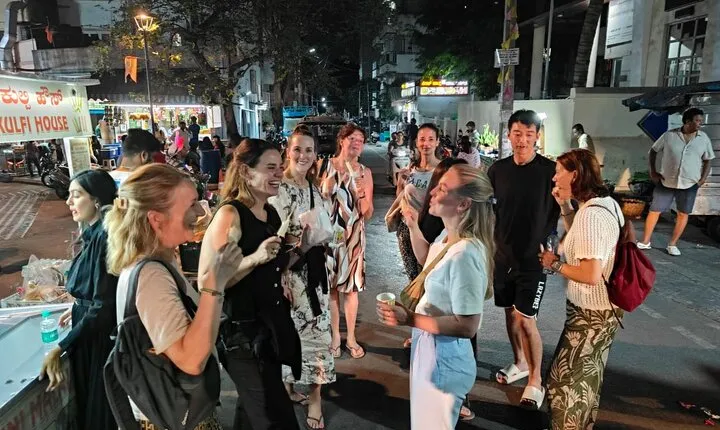 Bengaluru food tour in VV puram chat street.