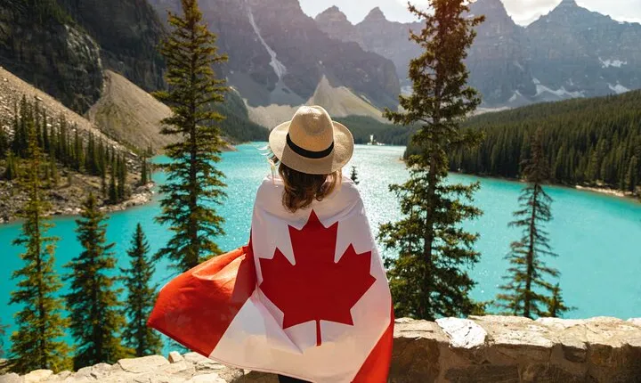 Lake Louise, Moraine Lake, Banff Tour from Calgary/Canmore/Banff