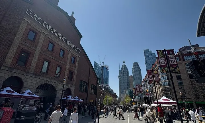 Tours to Toronto Harbourfront by Land, Air and Sea