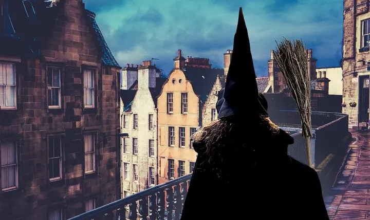 Edinburgh Witches Old Town Walking Tour & Underground Vault