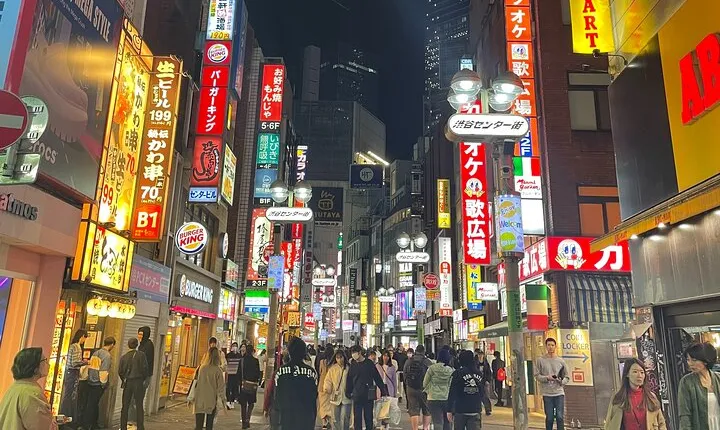 Tokyo: Shibuya Highlights Walking Tour