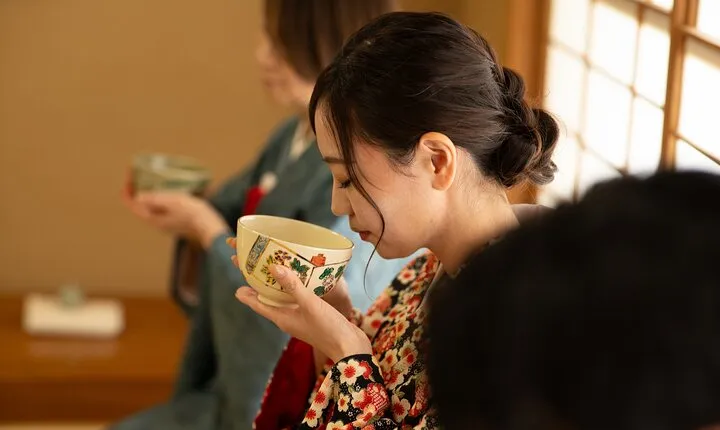 Tea Ceremony Experience in the Sheraton Miyako Hotel Osaka