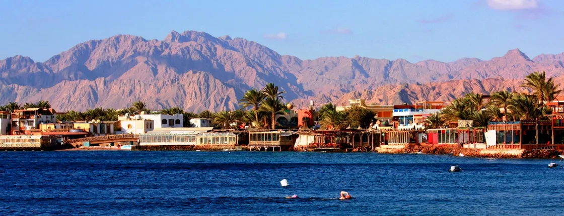 Full-day Royal Seascope and snorkeling cruise with lunch from Dahab