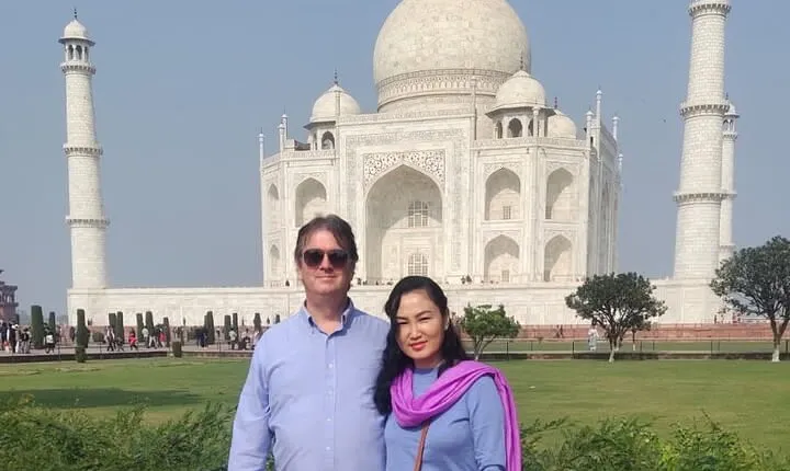 All Inclusive Day Trip to Taj Mahal from Delhi by Express Train