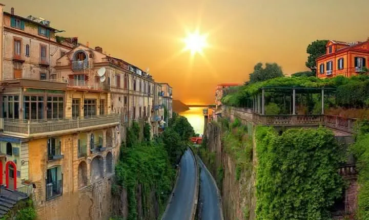 Pompeii Skip-The-Line and Sorrento FullDay from Rome