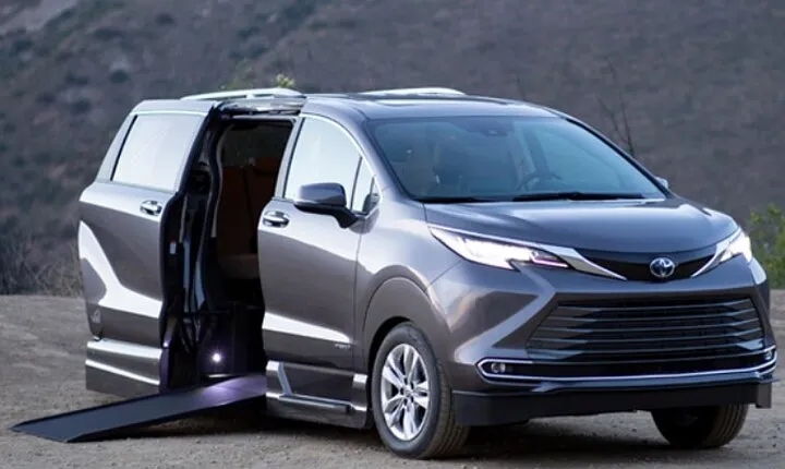 Wheelchair Accessible Airport Transfer Chicago to O’Hare, Midway 