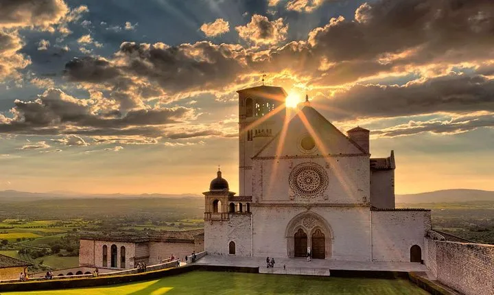 Assisi Town with Gourmet Lunch&Wine Fullday from Rome