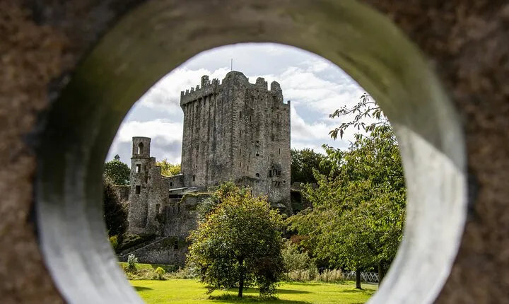 Blarney Castle 12-Hour Day Tour from Dublin
