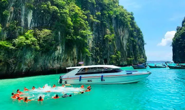 Phi Phi Islands Tour from Phuket