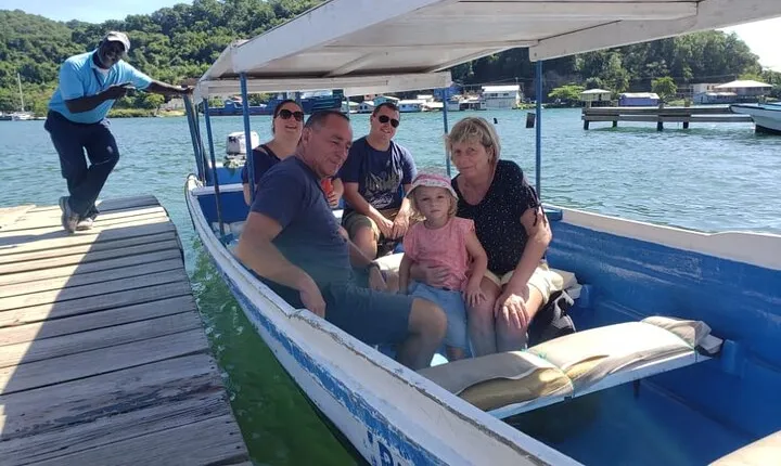 Mangrove Tunnel, Garifuna village,food tasting,wildlife encounter