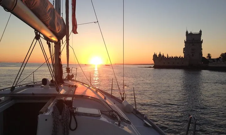 Sunset Sailing Tour On The Tagus River