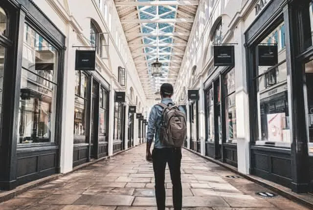 10 Cultural Spots in the West End: London Self-Guided Audio Tour