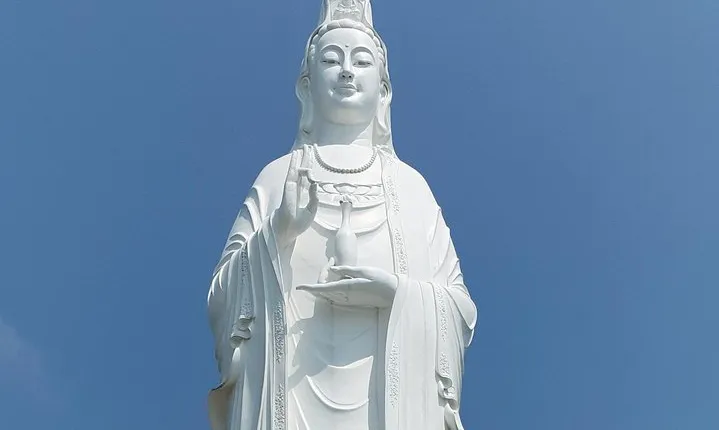 Linh Ung Pagoda ,Marble Mountain and Hoi An