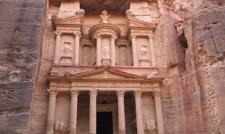 Day Tour to Petra by Bus from Tel Aviv
