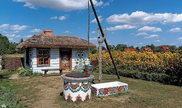 From Krakow: Zalipie Village Private Transport