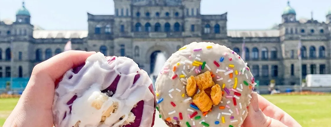 Victoria's scenic downtown doughnut tour with harbour views