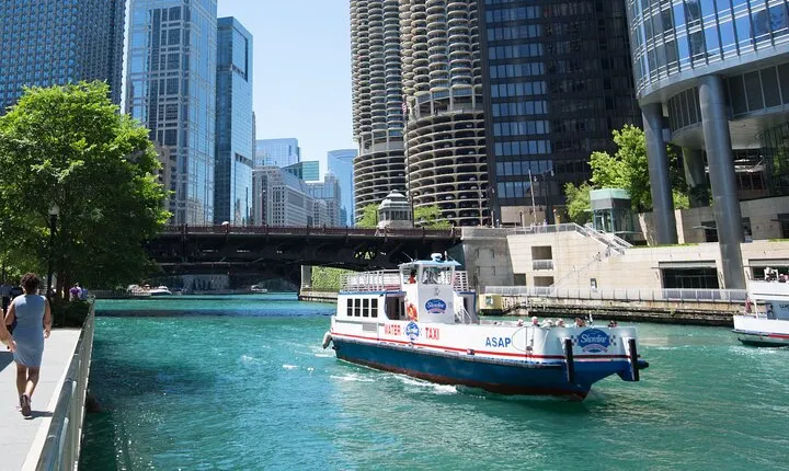 Chicago All Day Water Taxi