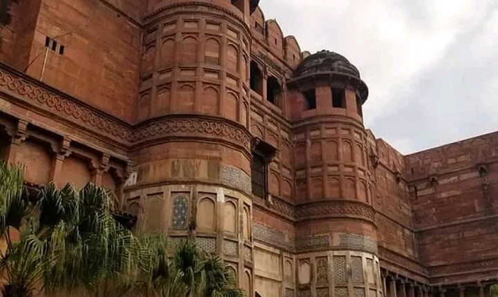 Get Old & New Delhi Private Half-Day Guided Tour With Drop Agra 