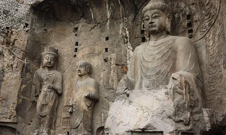 2 Day Private Tour: Shaolin Temple and Longmen Grottoes from Beijing by Bullet Train