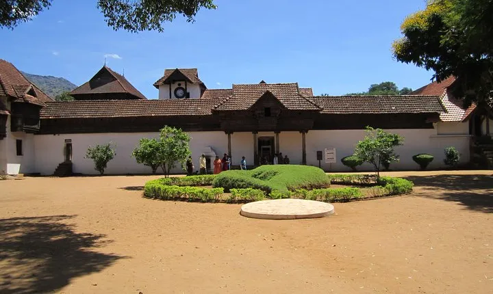 Explore The Wooden Palace In Padmanabhapuram