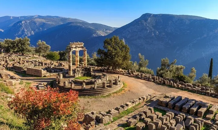 Delphi Private Day Tour from Athens