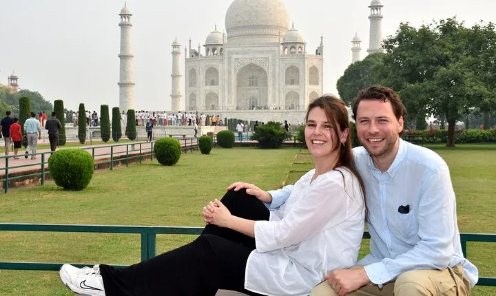 From Delhi Taj Mahal and Agra Private Guided Car Tour 